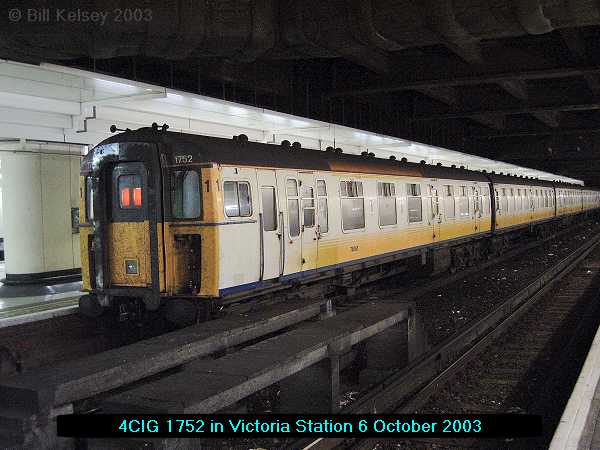 4CIG 1752 in the gloom of Victoria Station