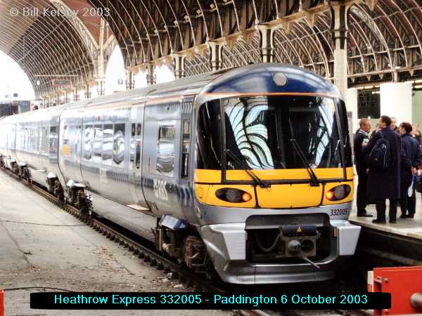 Heathrow Express unit 332005 at Paddington Station