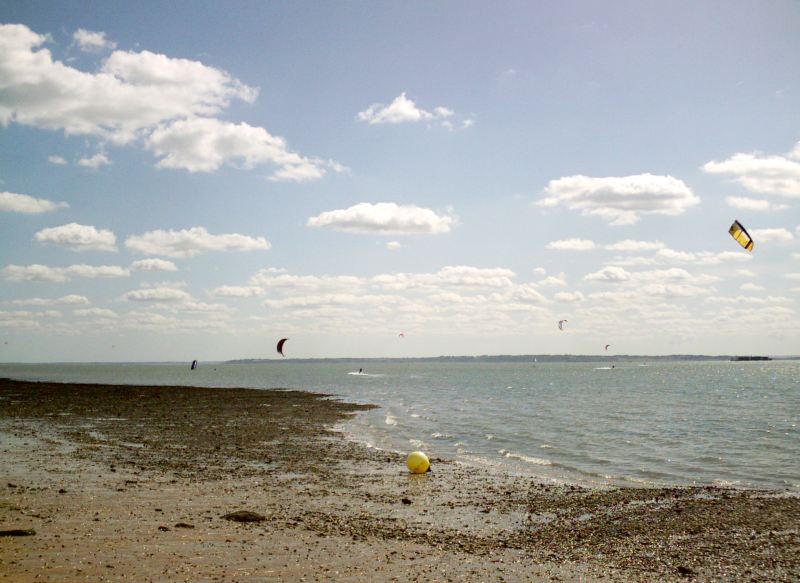 Kitesurfers in action at Thorpe Bay