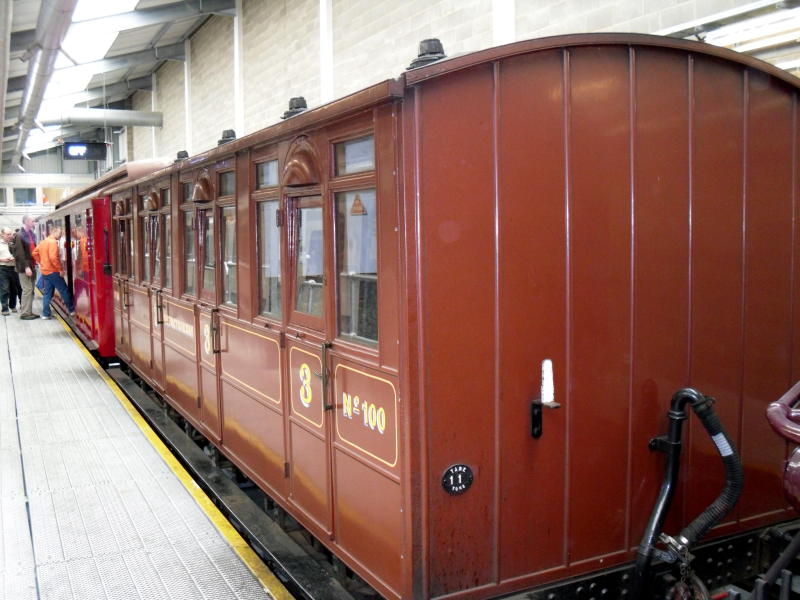District Railway carriage