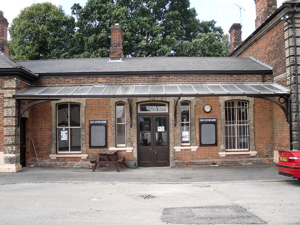 Ongar station entrance 17th July 2010