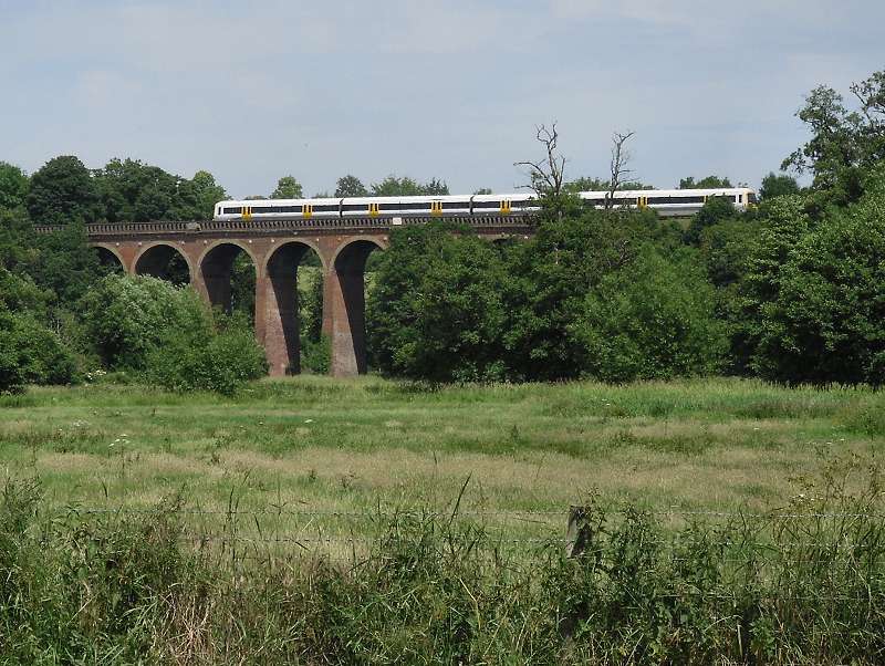 London bound train on Eynsford viaduct