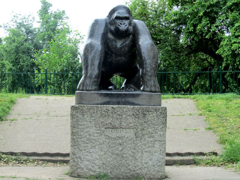 gorilla in Crystal Palace park