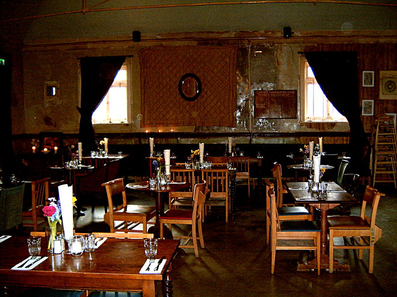 Catford Constitutional Club dining area