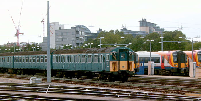 VEP 3417 at Clapham Junction