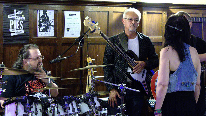 a band discussion
                          during, or just after the sound check