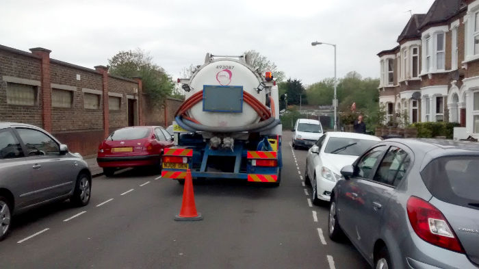 Thames Water
                            sewage gulping lorry