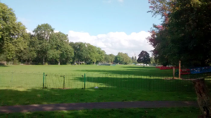 Ladywell Fields on a
                          sunny September day