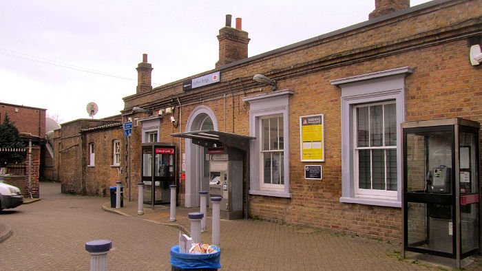 Catford Bridge
                              station