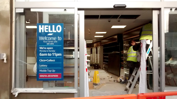 new Tesco store
                              in Earlsfield almost ready to open on 26th
                              Feb 2016