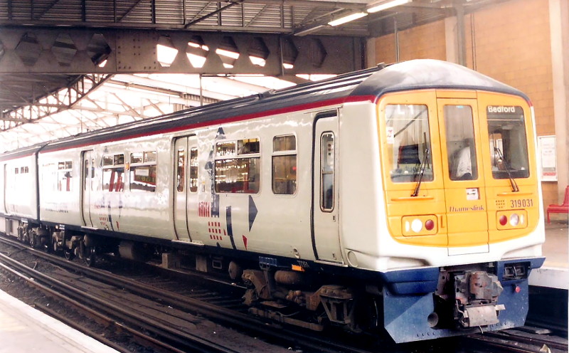 class 319 Thameslink
                        train