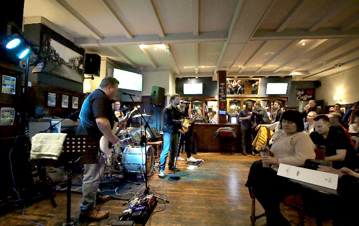 wide angle look at
                        Friday night's gig
