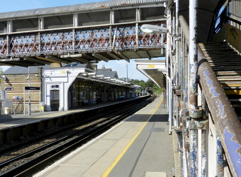 view along Penge
                              East platforms