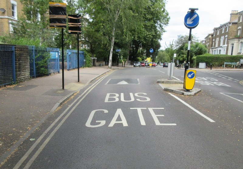 Bus Gate