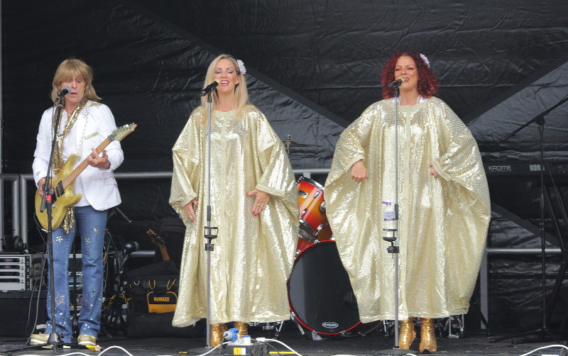 Chique
                                      Abba - tribute band