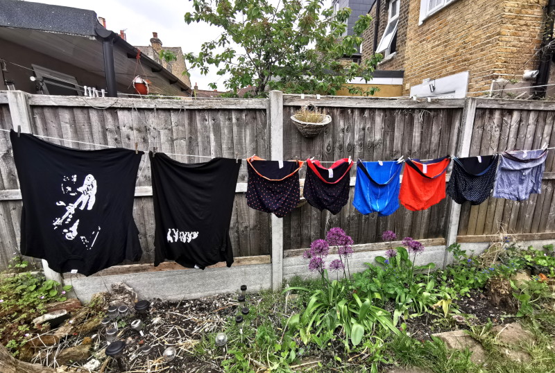 washing on the
                              line