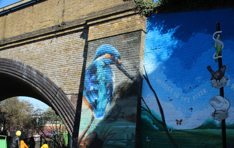 Kingfisher
                              painting on railway arch