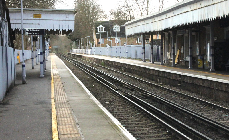 No trains at
                                  Ladywell station