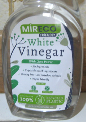 spray white vinegar