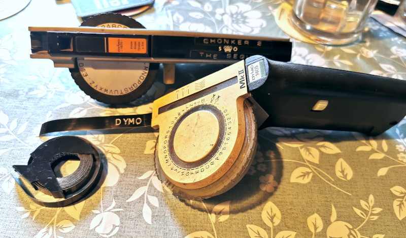 Dymo guns