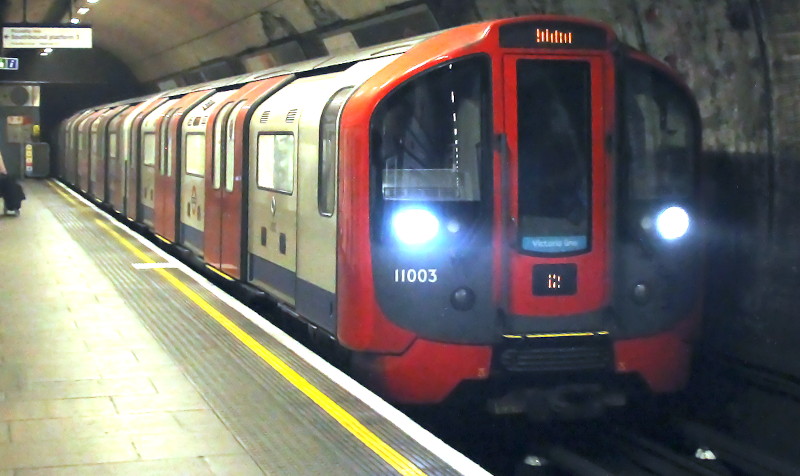 Victoria line
                                                train