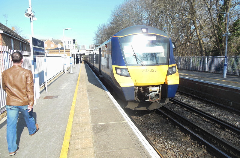 glare on train