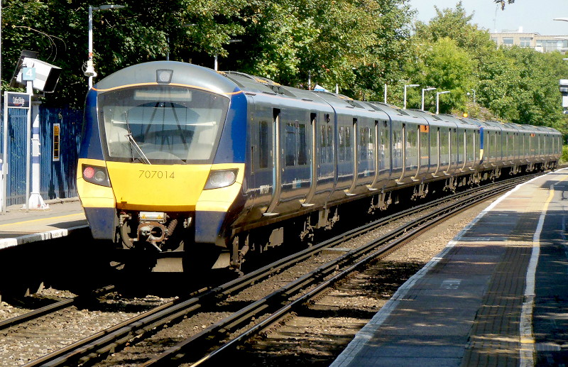 class
                                      707 train