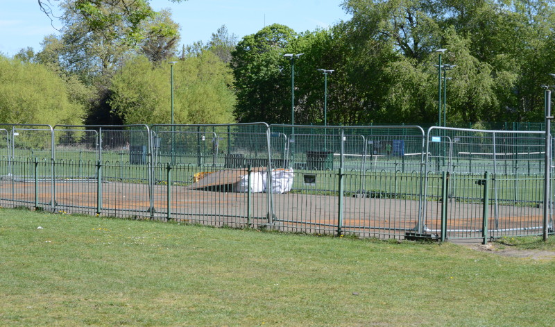 skateboard enclosure -
                                          now empty